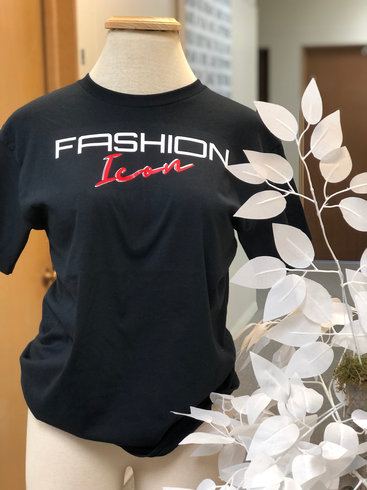 FASHION ICON Tee