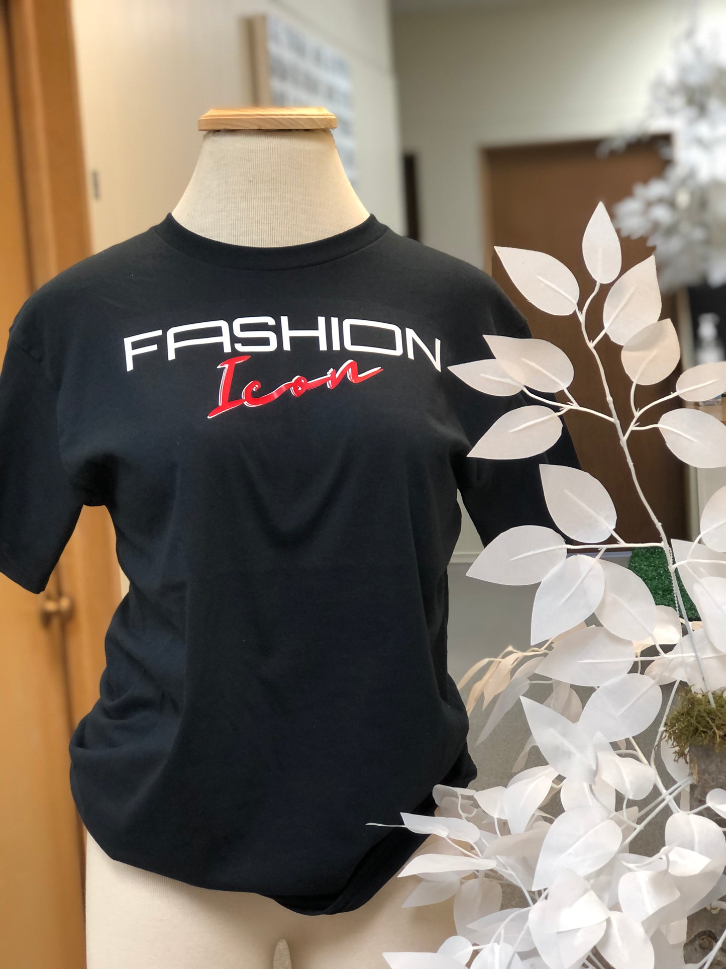 FASHION ICON Tee