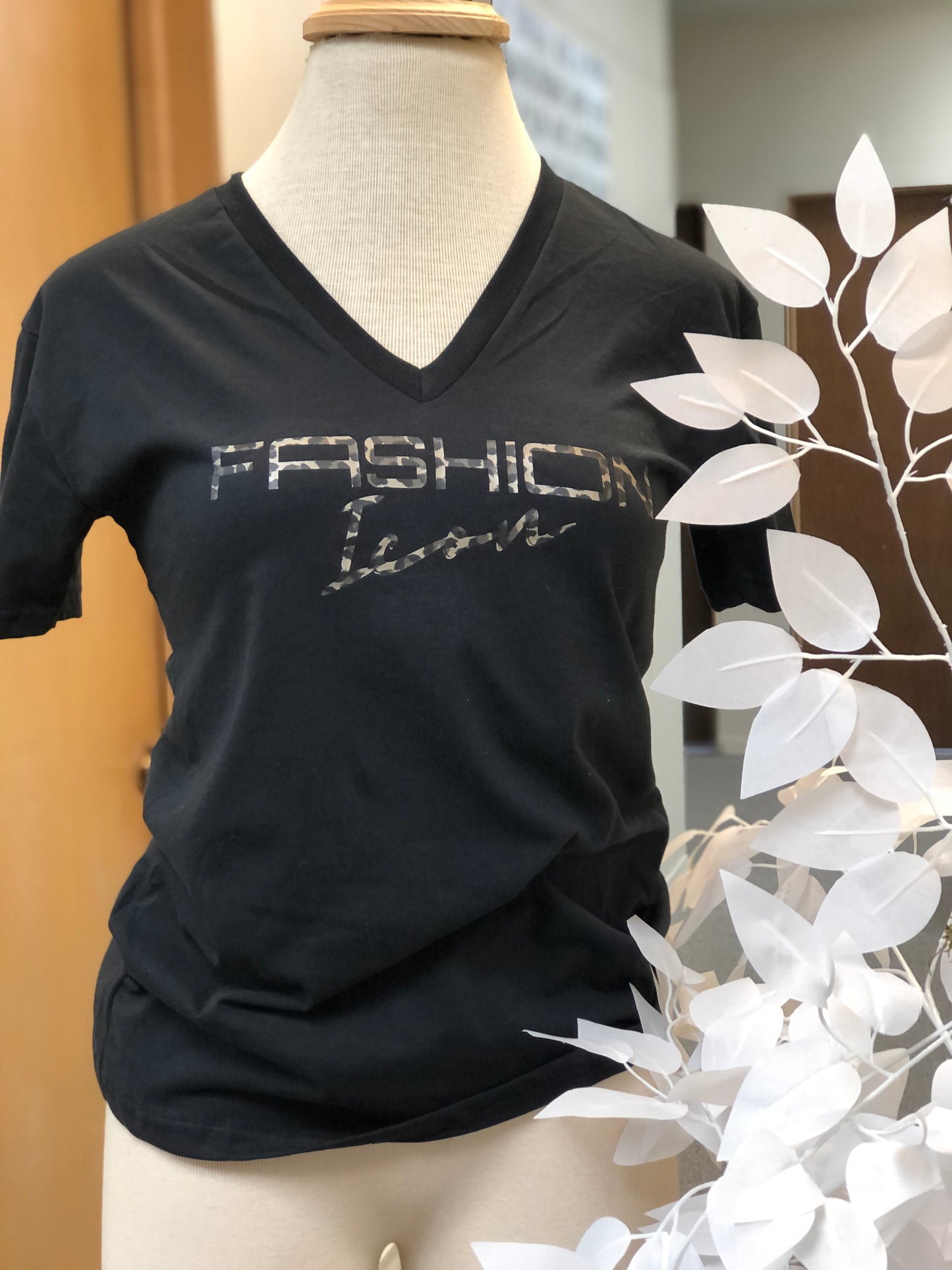 FASHION ICON Tee