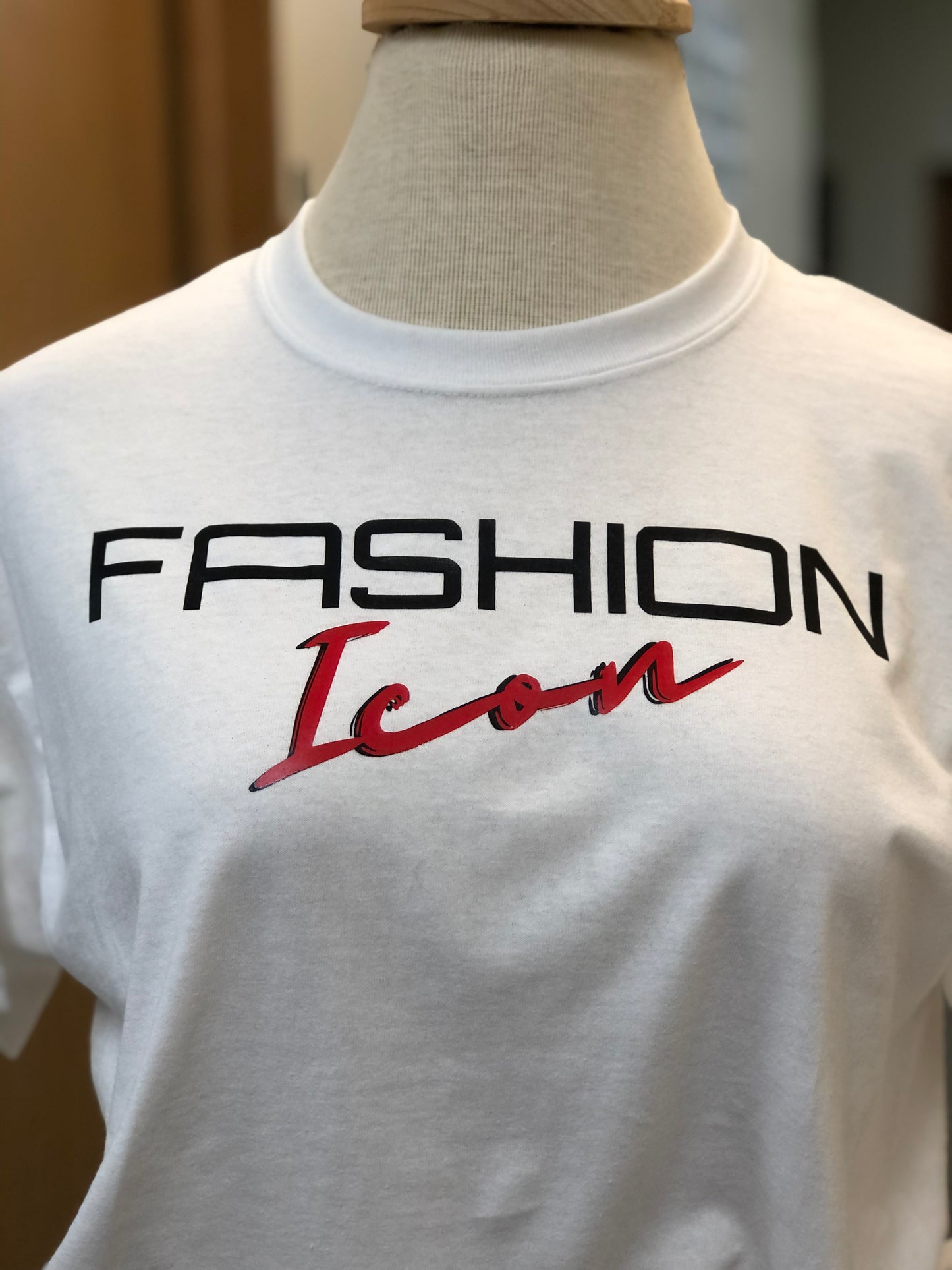 FASHION ICON Tee